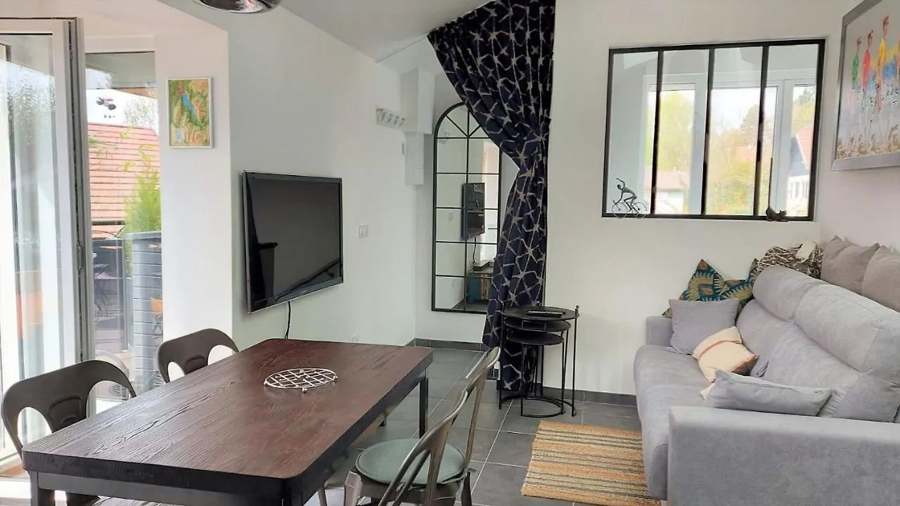 Апартаменты Le Refuge, 2 Personnes, 4 Etoiles Tout Confort Анси